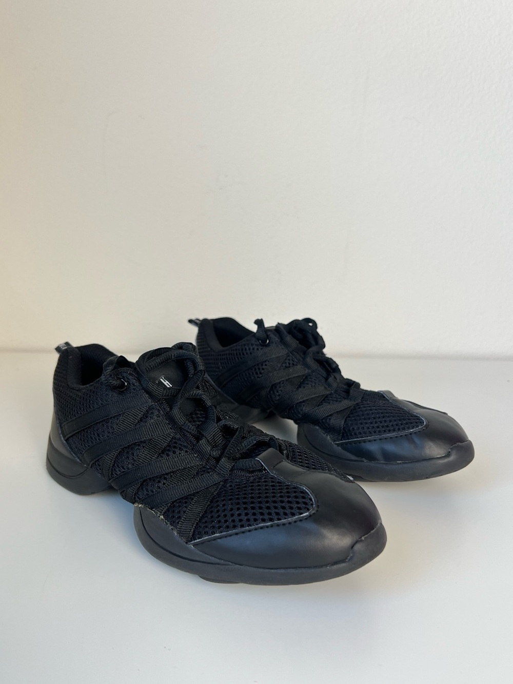 Bloch Black Dance Sneakers Split Sole Lace Up Shoes Women’s US 8.5 Athleisure